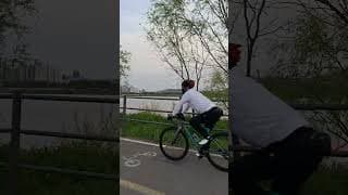 Thumbnail for Perfect Spring Afternoon at Ttukseom Hangang Park 🌤️ | Before the Drone Show